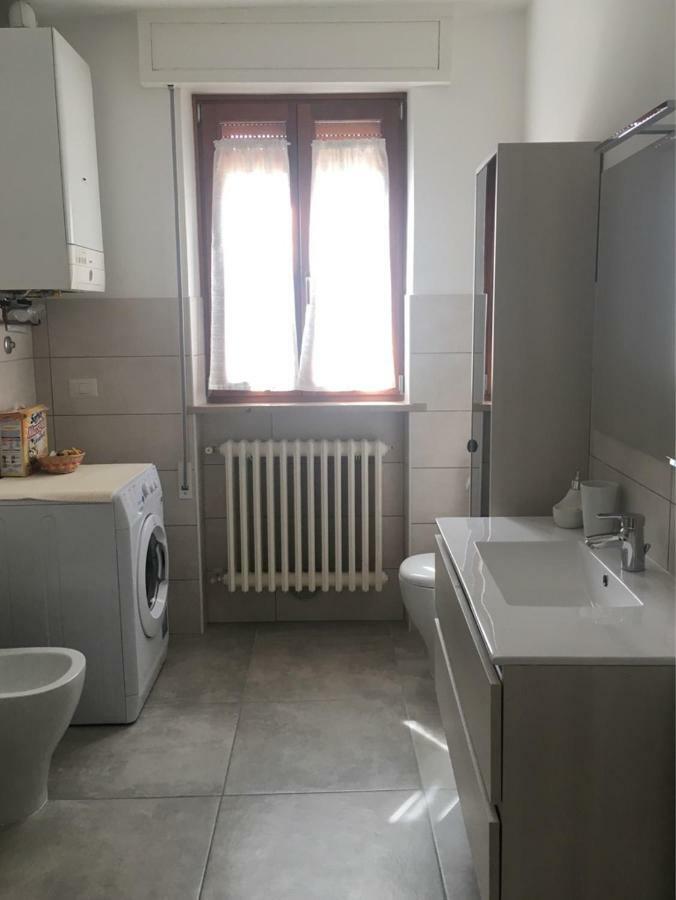 Apartmán Casa Leo Fossombrone Exteriér fotografie